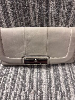 Coach Pebble Leather Clutch in Light Taupe